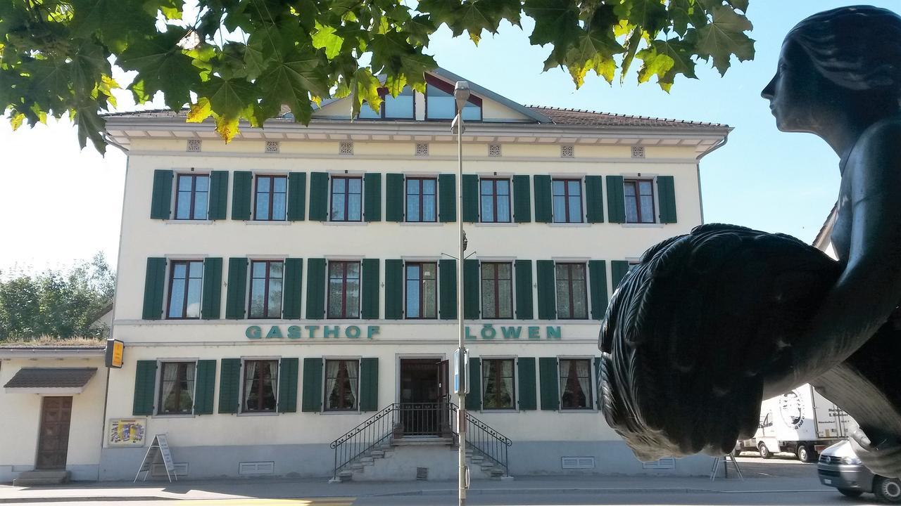 Hotel Loewen Monchaltorf Exterior photo